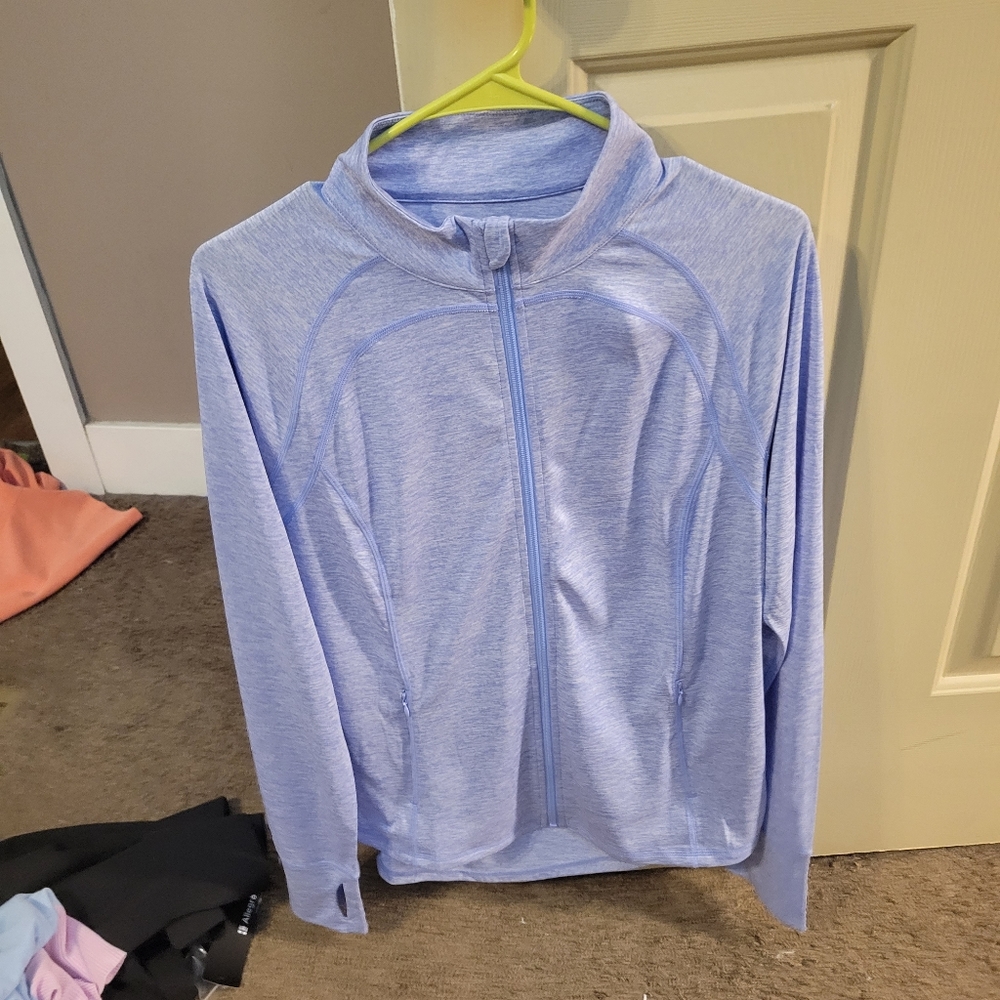 Macy's Essentials Perfomance Zip Jacket NWOT Periwinkle Large